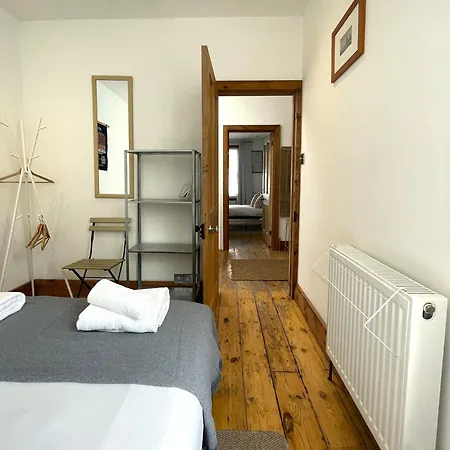 Tatil Evi Harmonious In The Heart Of Clifton Village Bristol