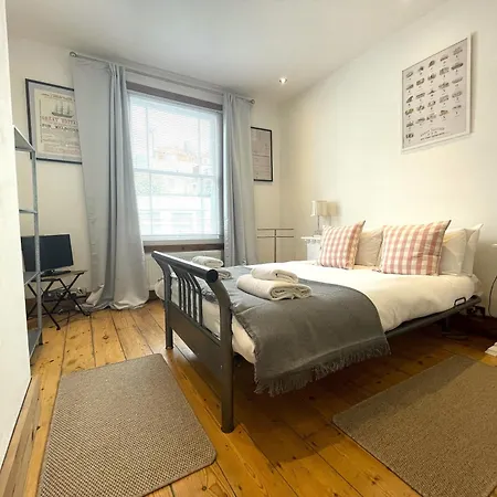 Harmonious In The Heart Of Clifton Village * Bristol