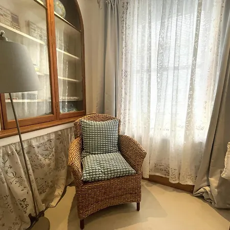 Harmonious In The Heart Of Clifton Village Дом отдыха